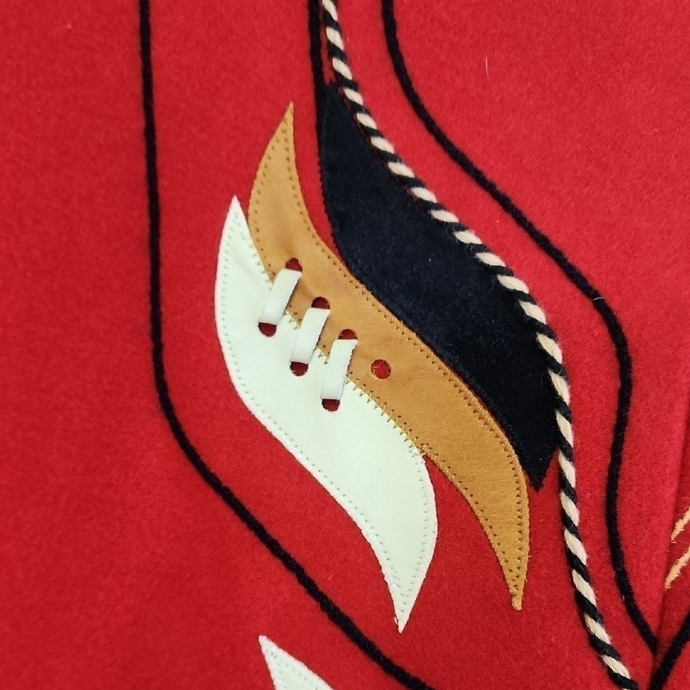 Vintage VINCEN-T-OMAS Red Wool & Leather Jacket with Artistic Design - Picture 4 of 6